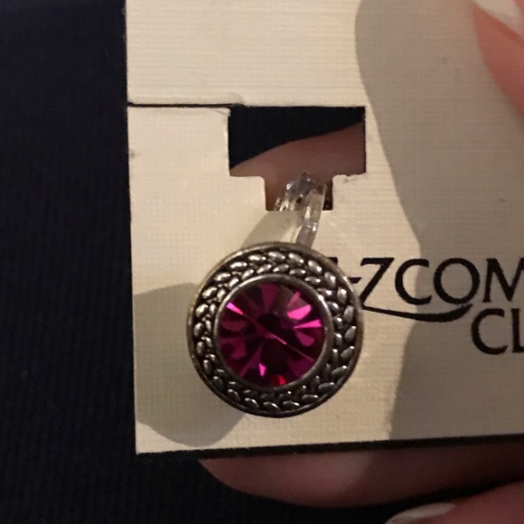 NAPIER SILVER TONE/PURPLE STONE CLIP ON EARRINGS - Picture 2 of 5